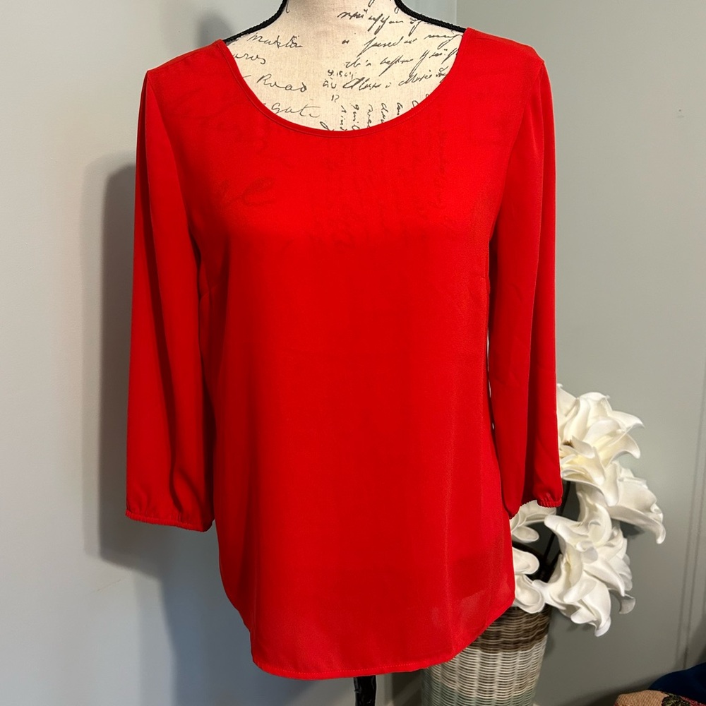 Express Red Bow-back blouse - Picture 2 of 6